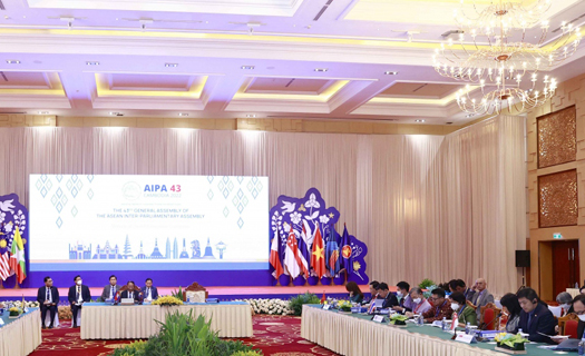 Chủ tịch Quốc hội dự Phiên họp Ban chấp hành AIPA-43